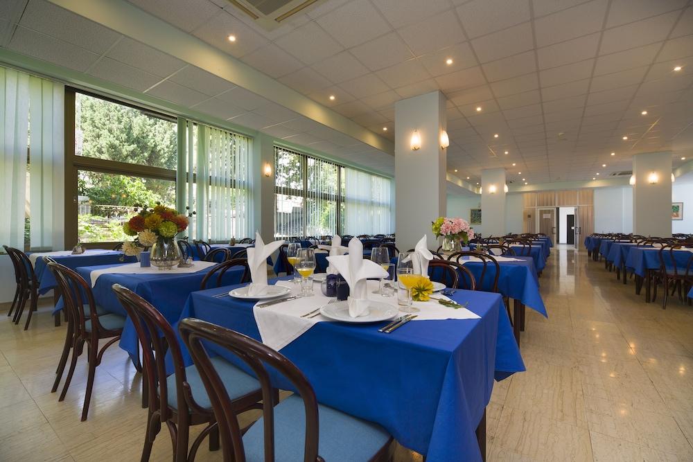 Hotel Laguna Градац Екстериор снимка